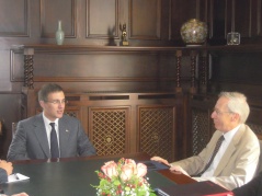 21 June 2013 Speaker Stefanovic and Ambassador Kirby (photo TANJUG